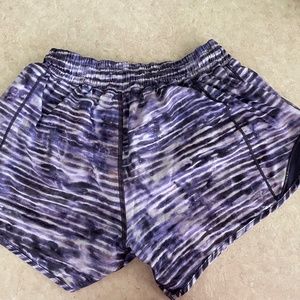 Lululemon Hotty hot shorts